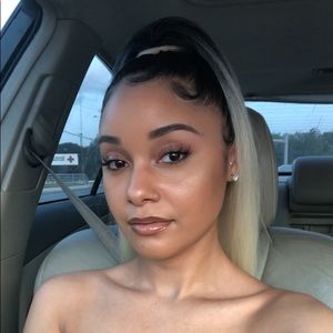 Meet your Posher, Desiree